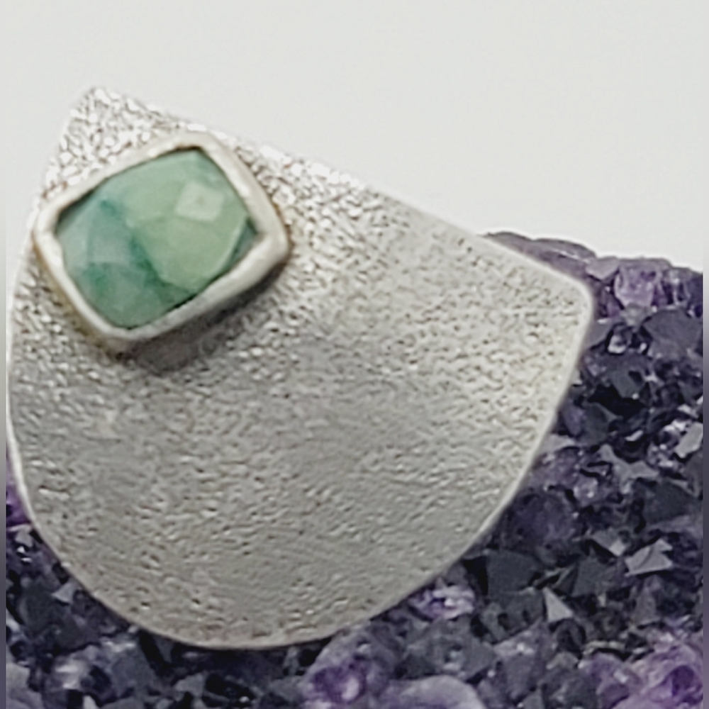 EMERALD RING ABSTRACT DESIGN HANDMADE STERLING SILVER SZ 6.5 - Picture 5 of 6